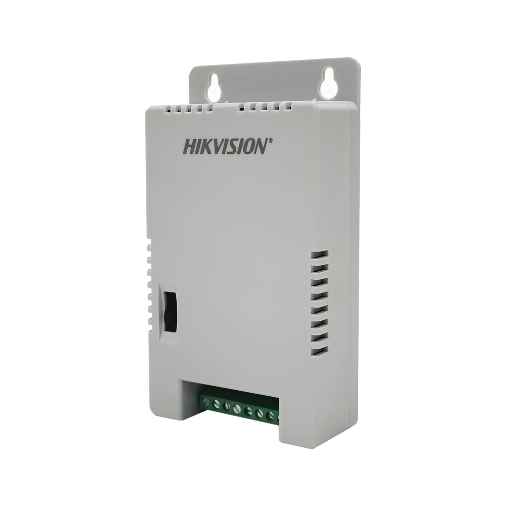 Fuente de Poder Regulada 12 Vcc / 13.5 Vcc / 15 Vcc para 4 Cámaras / 4 Amp (1 Amp por Salida) / Voltaje de Entrada 90 - 130 VCA / Filtro de Ruido para Cámaras 4K / Modo para Largas Distancias