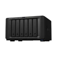 NAS Synology DiskStation DS1621+ | 6 Bahías | Procesador AMD Ryzen V1500B | 4 GB DDR4 ECC | Expansión Hasta 16 Bahías | 2 Ranuras M.2 NVMe | Puerto 10GbE RJ-45 | Compatibilidad RAID | Btrfs | Virtualización | Caché SSD.